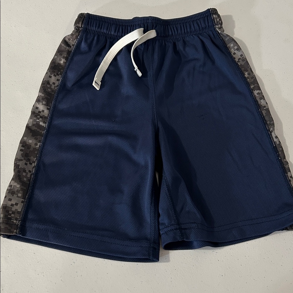 Carter’s Boy’s Basketball Shorts Bundle Size 7 - Picture 7 of 13